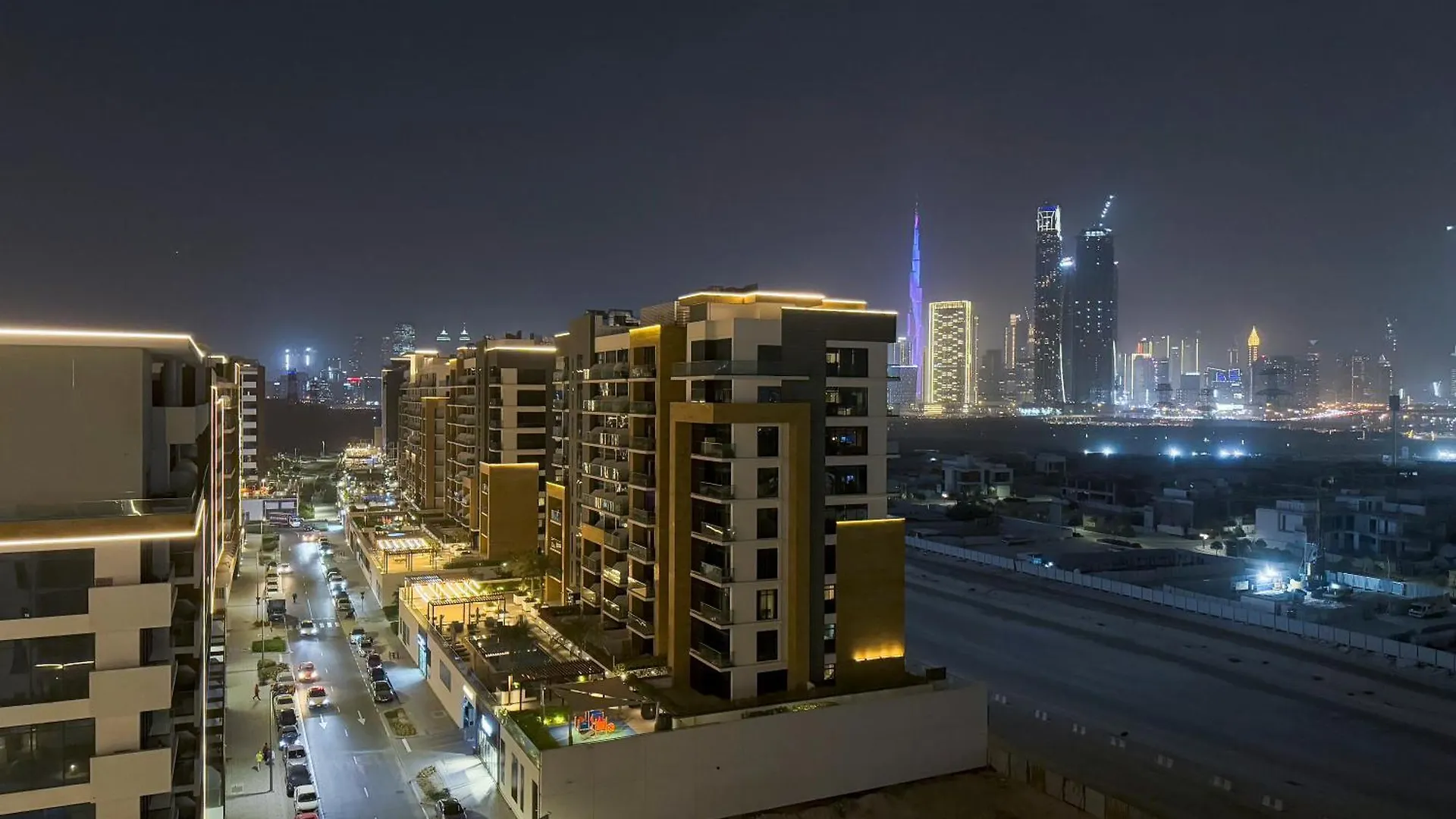 Stylish 3Br Apartment With Burj Khalifa & Pool Views Dubai