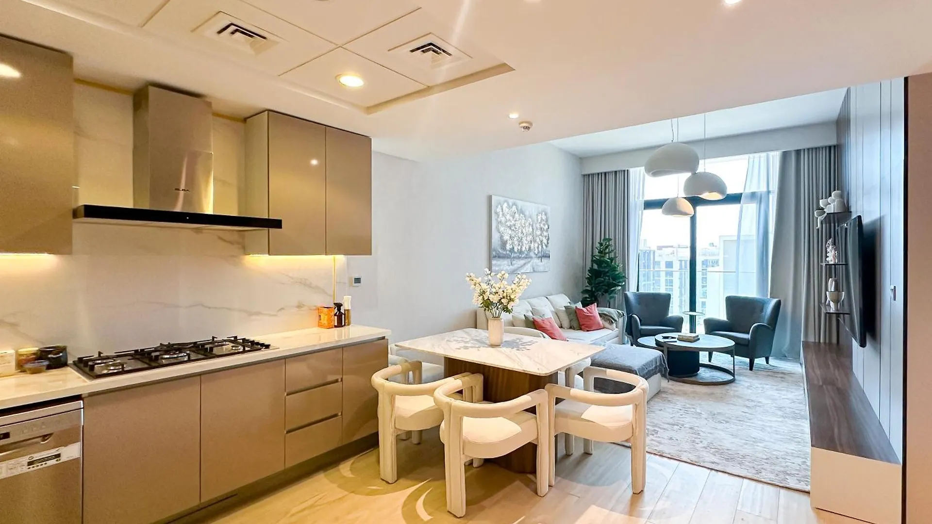 Stylish 3Br Apartment With Burj Khalifa & Pool Views Dubai