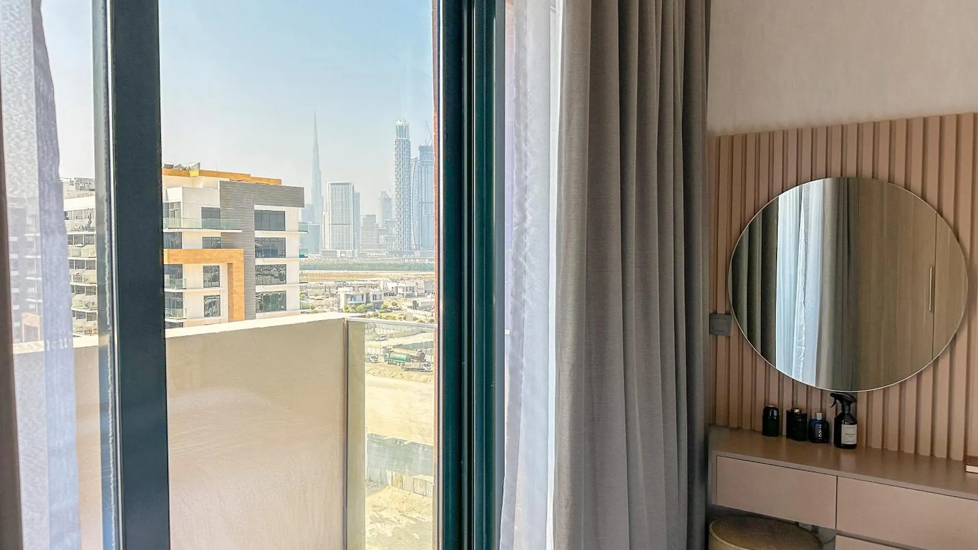 Stylish 3Br Apartment With Burj Khalifa & Pool Views Dubai 0*,  United Arab Emirates