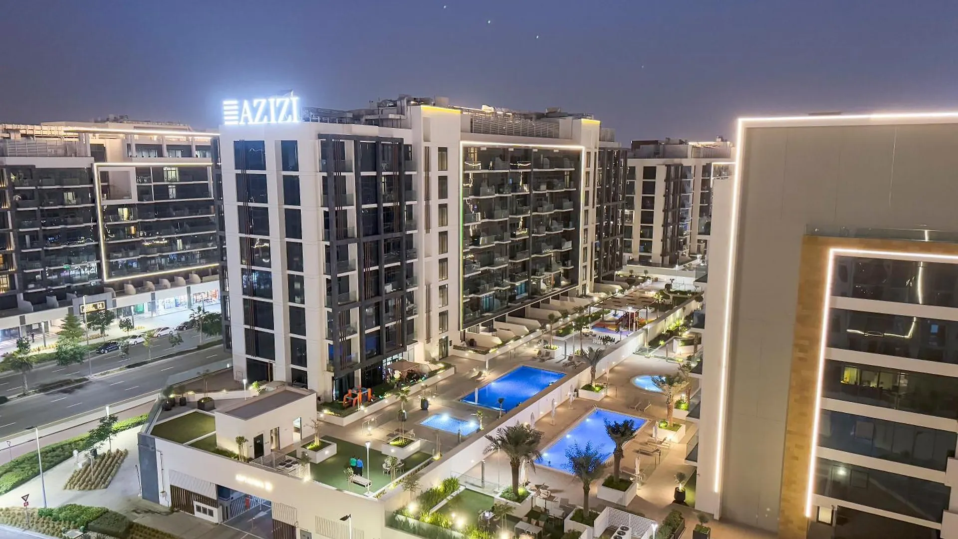 Stylish 3Br Apartment With Burj Khalifa & Pool Views Dubai